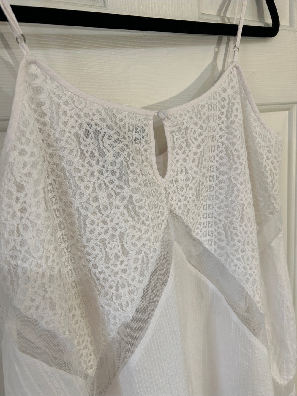 BCBGMaxAzria White Lace Trim Asymmetrical Lace & Mesh Panel Flowy Camisole MED - Picture 3 of 8